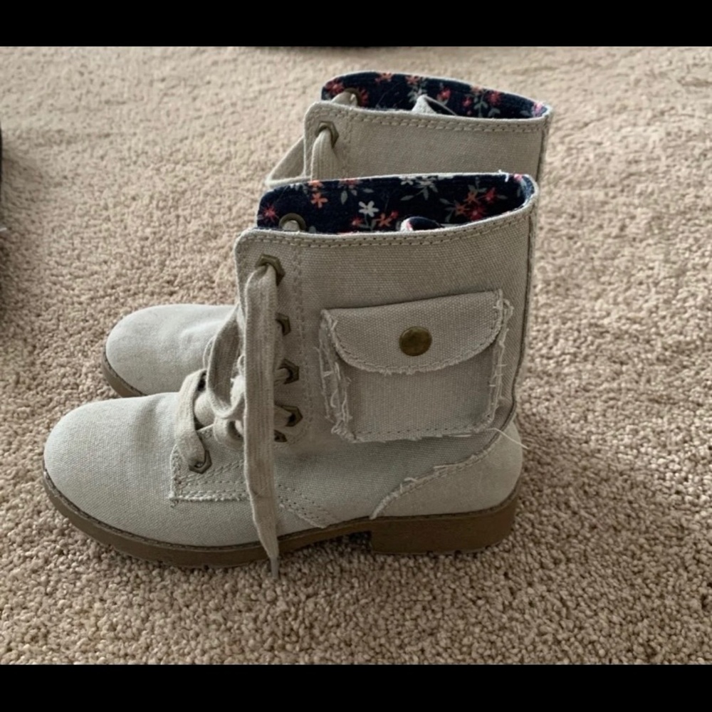 American Eagle Boots